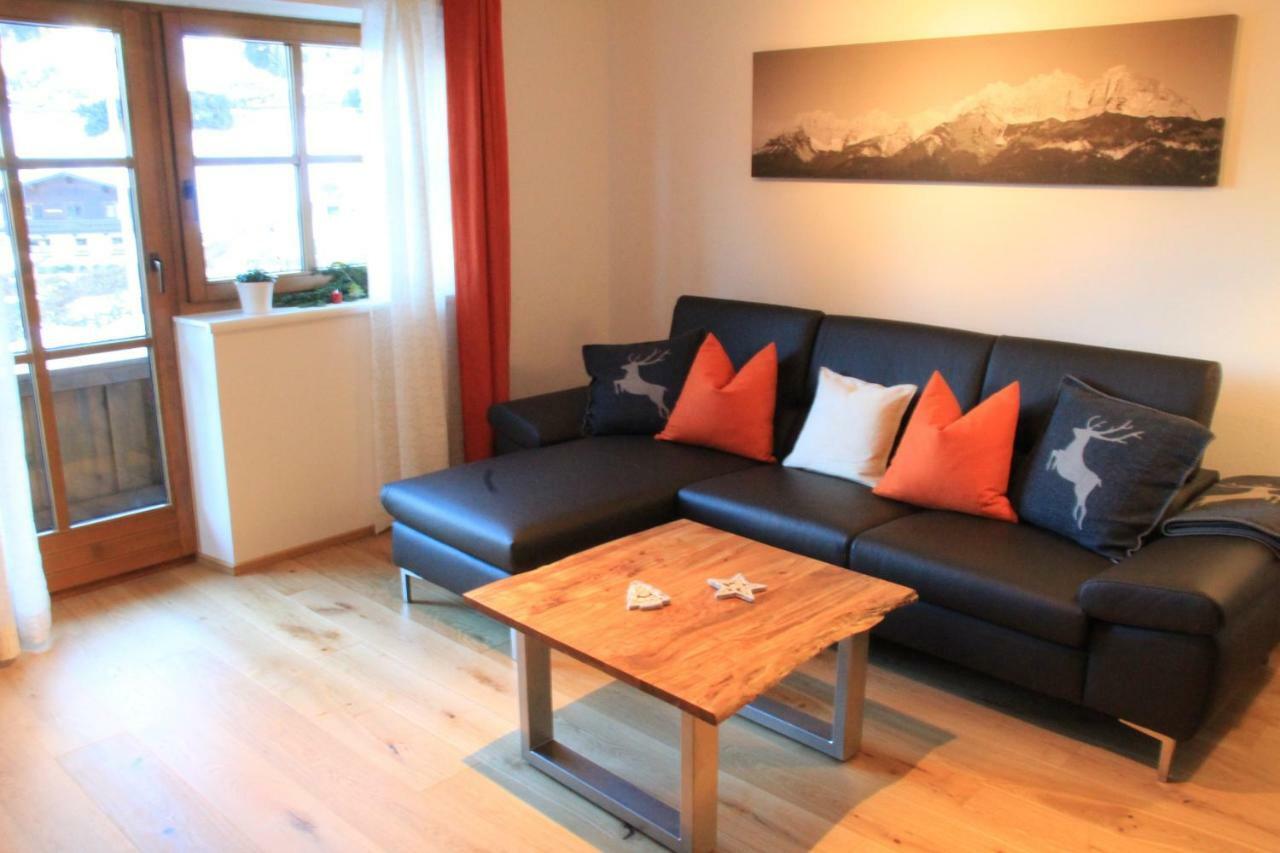 Apartment "Kuenstlhaeusl" ヨッホベルク エクステリア 写真