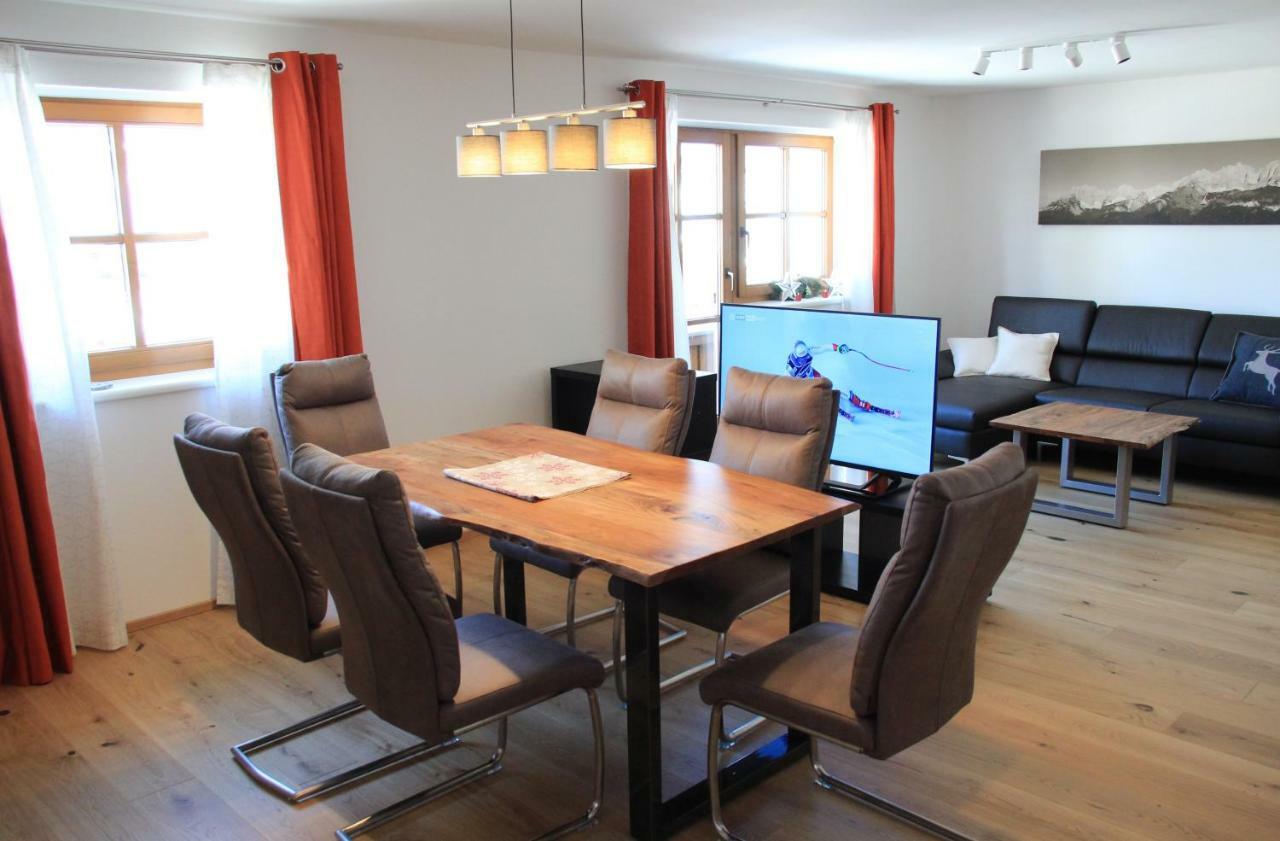 Apartment "Kuenstlhaeusl" ヨッホベルク エクステリア 写真